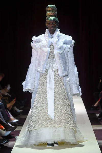 Look 1